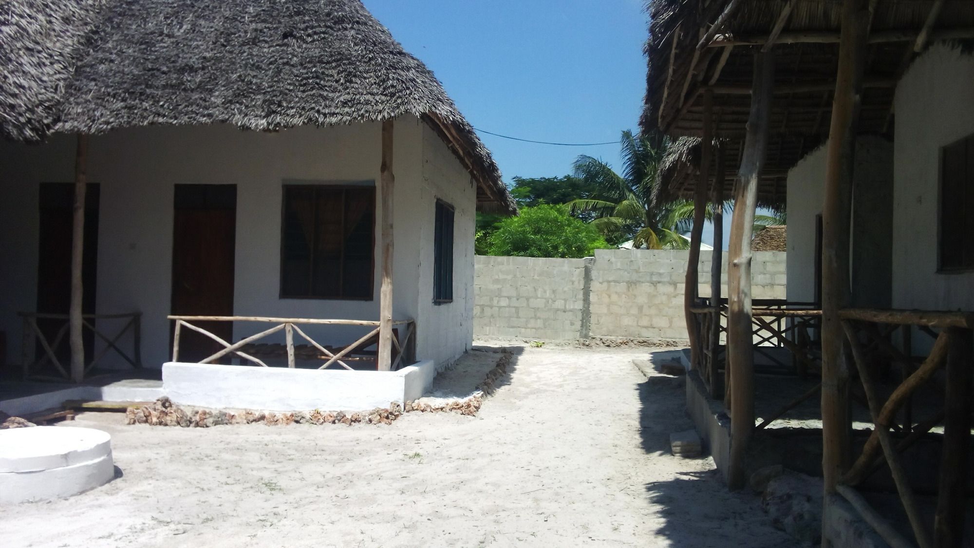 Malik Villa-matemwe And Restaurant Gasthof 2*