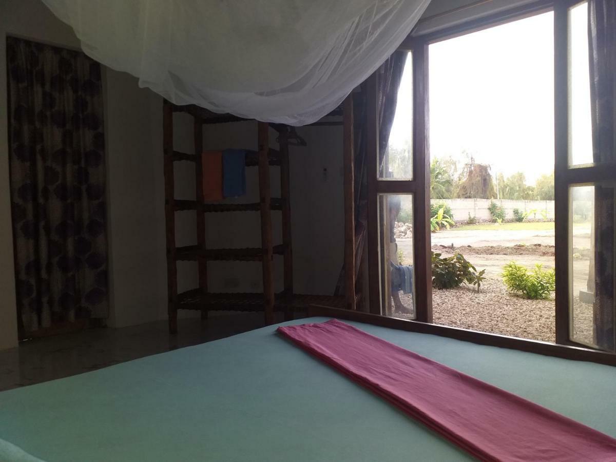 Malik Villa-matemwe And Restaurant Gasthof